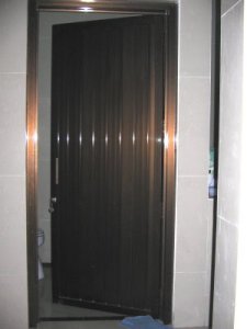 Pintu Aluminium (P01)